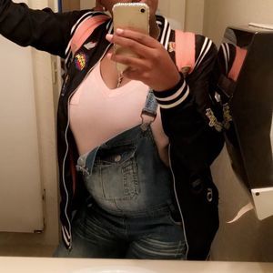 Meet your Posher, Jayonia